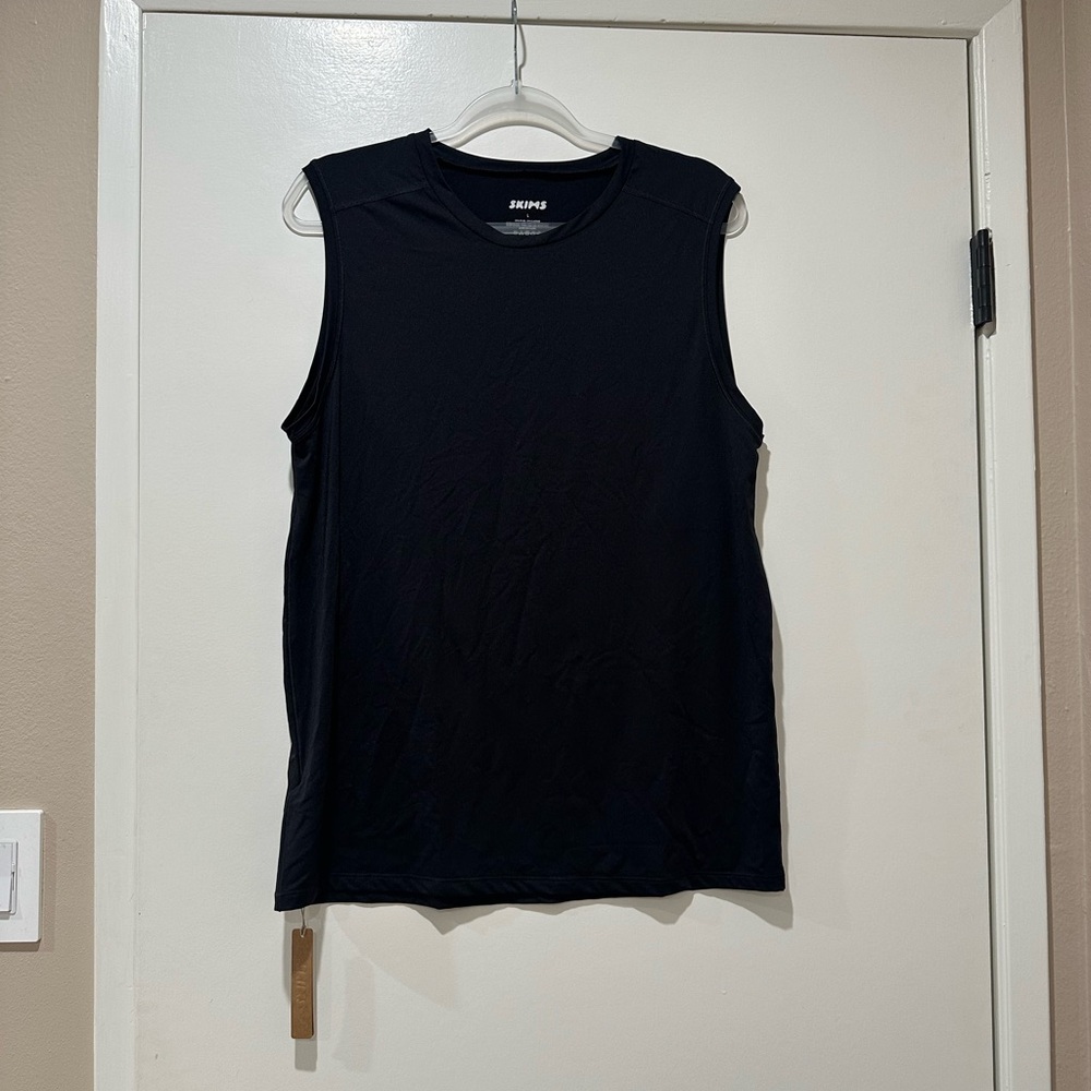 SKIMS Black Muscle Tee Classic Crew Neck